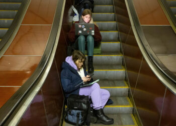 Ukraine meldet erneut Raketenangriffe: U-Bahn in Kiew außer Betrieb, großflächige Stromausfälle