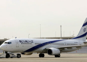 Vor Herzogs Reise nach Bahrain: Palästinenser rast mit Auto durch Kontrollpunkt am Flughafen