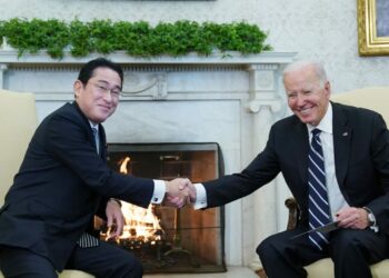 Die USA und Japan unterzeichnen historische Verteidigungsabkommen und verlängern gegenseitige Hilfe für den Weltraum