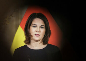 Baerbock fordert Tribunal gegen Russland – Der deutsche Geist ist aus der Flasche