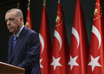 Erdoğan unterstützt Fortsetzung der Normalisierung der Beziehungen zu Syrien mit Teilnahme Irans