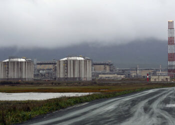 Erstes Flüssiggaswerk in Russland liefert Rekordmenge an asiatische Länder