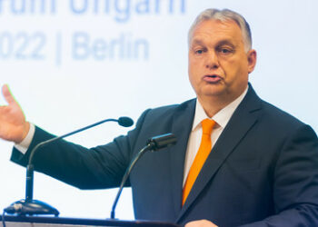 Fast alle Ungarn lehnen EU-Sanktionen gegen Russland ab