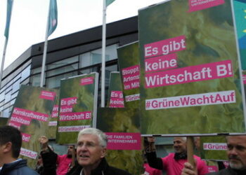 Führende Ökonomen: Deutschland hat Wirtschaftsrückgang selbst zu verantworten