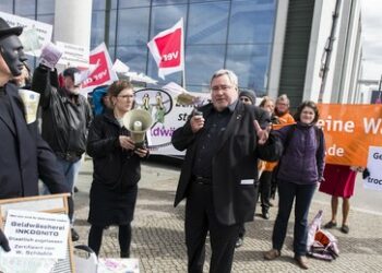 Gewerkschafter und Linken-Politiker Axel Troost gestorben