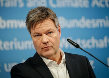 Habeck will schneller Leopard 2 liefern: "Ukraine hat unsere Waffen sehr gut eingesetzt"