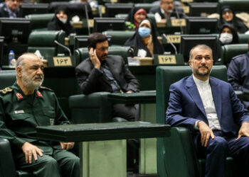 Iran droht EU: Ausstieg aus Atomwaffensperrvertrag und Terrorlistung der EU-Armeen