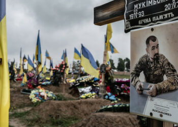 Kampf bis zum letzten Ukrainer: "Mit Leichen werfen" im Namen der Demokratie