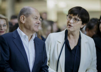 Kampfjets für die Ukraine? Scholz kritisiert Debatte und rüffelt SPD-Chefin Esken