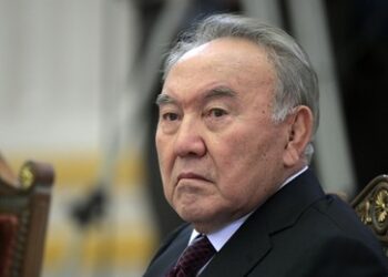 Kasachstans erster Präsident verliert Privilegien als Ehrensenator