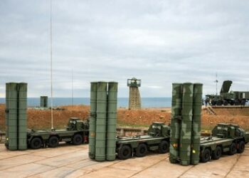 Liveticker Ukraine-Krieg: Raketenangriff auf ukrainischen Stützpunkt in Druschkowka – Video