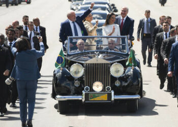 Lula da Silva erneut als brasilianischer Präsident vereidigt