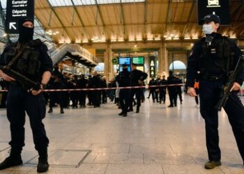 Medienbericht: Sechs Verletzte bei Messerangriff am Pariser Bahnhof Gare du Nord