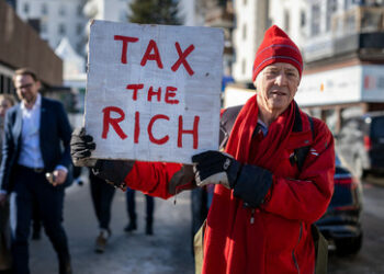 Millionäre bitten Davos-Eliten um Steuern für Reiche