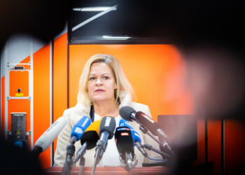 Nancy Faeser will Einbürgerung erleichtern: Wird die deutsche Staatsbürgerschaft "verramscht"?