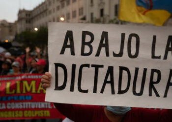 Peru: Umfrageergebnisse gegen die Putschregierung ‒ Die Medien verlieren an Einfluss