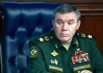 Russlands Generalstabschef Gerassimow nennt zwei neue Bedrohungen für Russland 