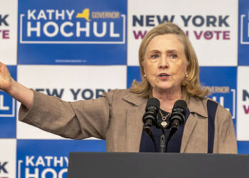 "Erneuerung der Demokratie": Hillary Clinton bekommt neuen Job an Universität