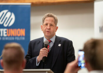 "Gießt fortlaufend Öl ins Feuer" – CDU distanziert sich von Hans-Georg Maaßen