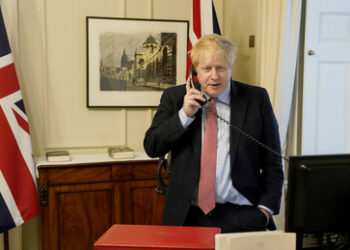 "Würde nur eine Minute dauern": Johnson fühlte sich bei Telefonat von Putin bedroht