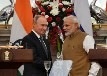 Abschied vom Dollar: Indische Raffinerien bezahlen russisches Rohöl in emiratischer Währung