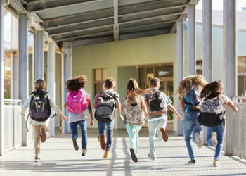 Bizarres Demokratieverständnis: Berliner Schule lässt Schüler über Rassismus abstimmen