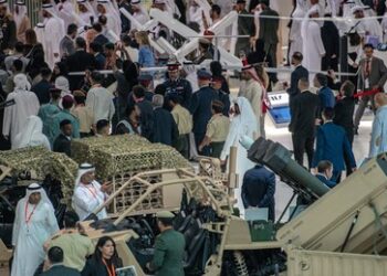 Inmitten des Ukraine-Kriegs: Russland verkauft Waffen auf Rüstungsmesse in Abu Dhabi 