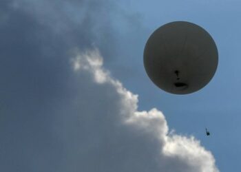 Kein UFO: Hat US-Kampfjet 12-Dollar-Ballon mit 400.000-Dollar-Rakete abgeschossen?