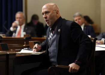 Kongressabgeordneter „schockiert“ über US-Entscheidungen zu chinesischem Spionageballon nach geheimem Briefing