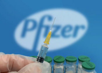 Medienbericht: Zahlreiche Ungereimtheiten und mutmaßlicher Betrug bei Pfizer-Zulassungsstudie