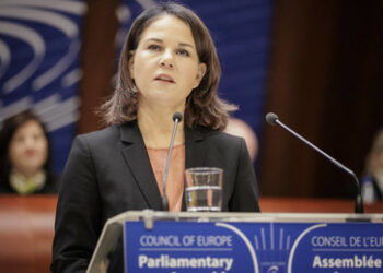 Polit-Star Baerbock? Die Fassade bröckelt