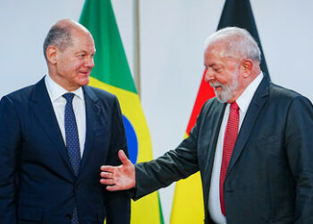 Pressekonferenz mit Scholz: Brasiliens Lula lässt die Luft aus der deutschen Blase