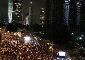 Proteste in Israel halten an: Oppositionsführer warnt vor "Regimewechsel" durch Netanjahu-Regierung