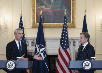 Rund 120 Milliarden US-Dollar 2022: Stoltenberg beziffert NATO-Hilfe für Kiew