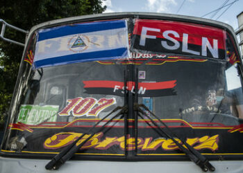 Russland unterstützt Nicaragua: 150 Autobusse der Marke PAZ feierlich begrüßt