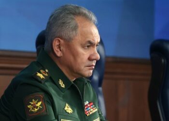 Schoigu warnt vor "unvorhersehbarer Eskalation" in der Ukraine