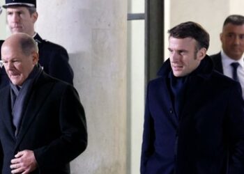 Scholz und Macron treffen Selenskij in Paris