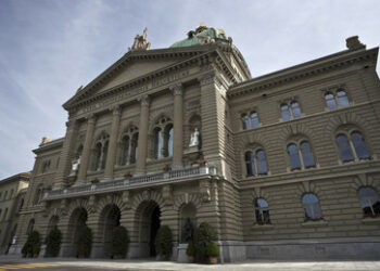 Schweiz sieht keine Rechtsgrundlage für Enteignung russischer Privatvermögen