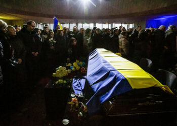 Selenskijs Büroberater: Die Ukraine zahlt den höchsten Preis für das Halten von Artjomowsk