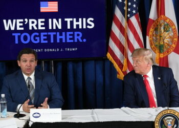 Trump liegt im Republikaner-Rennen für 2024 hinter populärem Florida-Gouverneur