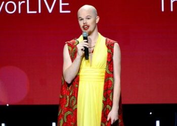 Verrückte Welt: Afrikanische Designerin erkennt gestohlenes Kleidungsstück an diebischem US-Beamten