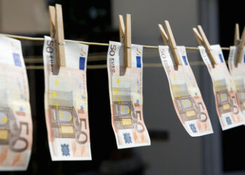 Wieder Korruption in Kiew: Chefin der Steuerbehörde des Millionen-Betrugs verdächtigt