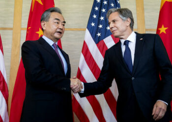 "Rote Linie" für Washington: China erwägt laut USA Waffenlieferungen an Moskau – Peking dementiert