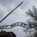 "Wie konnte es nur dazu kommen?" – Enthemmter Überlegenheitsglaube ermöglichte Auschwitz