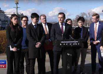 US-Gesetzgeber und Exilanten aus Hongkong fordern Freilassung der Angeklagten von „Hong Kong 47“.