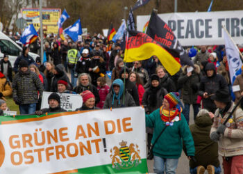 Der NATO-Schreiber und die "Lumpenpazifisten"