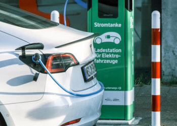 E-Autos: EU einigt sich auf eine Ladestation alle 60 Kilometer, Verbrenner ab 2035 verboten