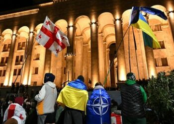 Georgischer Premierminister verurteilt Kiew für Unterstützung der Proteste in Tiflis