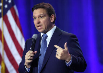 Gouverneur von Florida DeSantis: Stärkere Beteiligung an Ukraine-Krieg nicht im US-Interesse