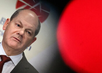 Kanzler Scholz gibt den Watschenmann